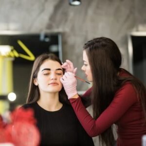 makeup artist